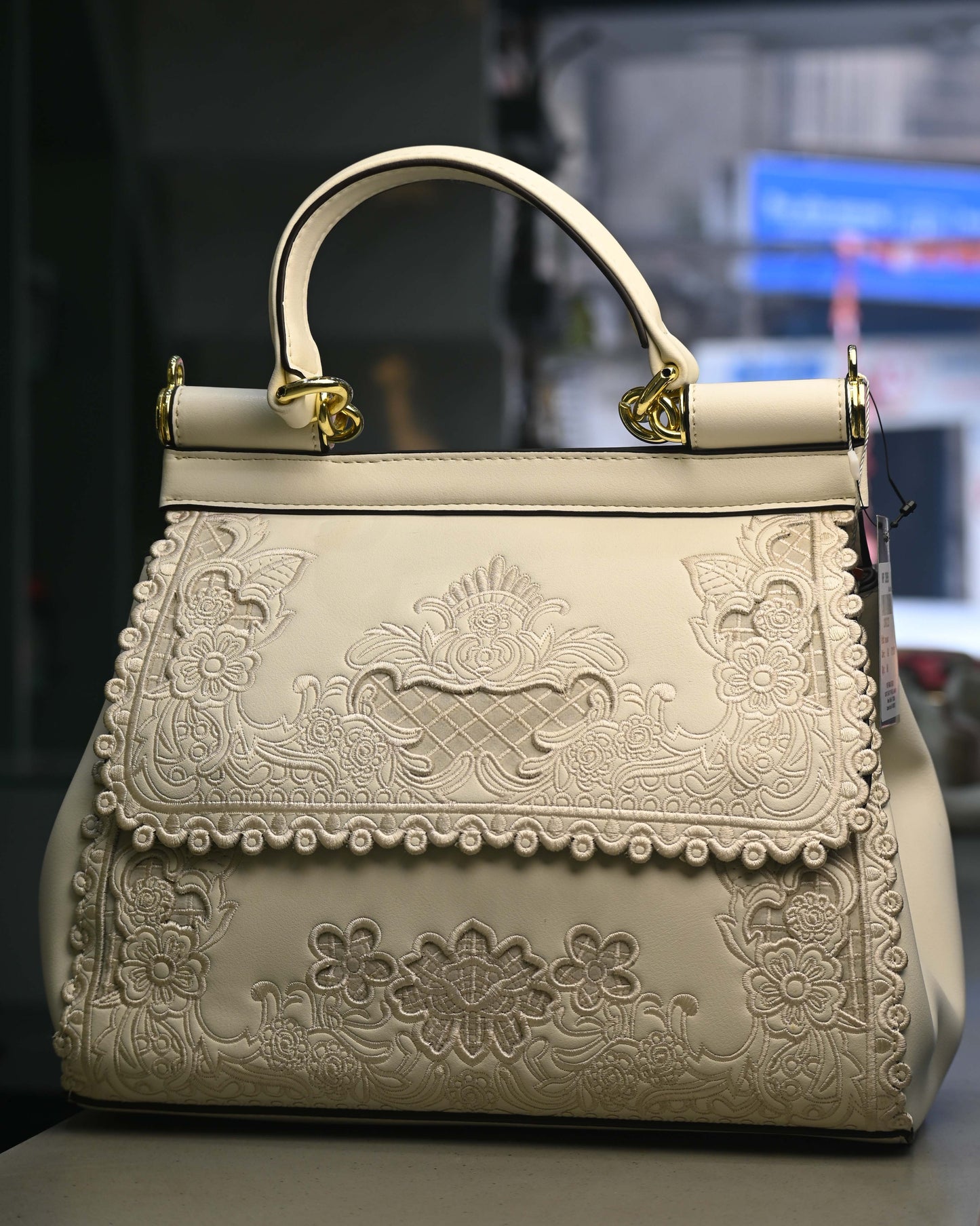 Chikankari Embroidery of Lucknow Hand Bag