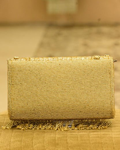 Embellishment Roshiyaan Clutch