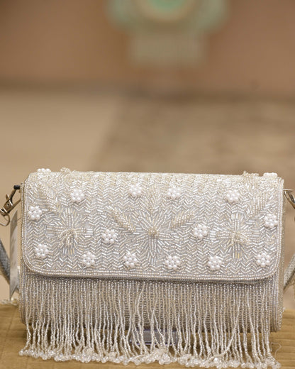 Embellishment Roshiyaan Clutch